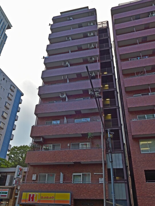 ハイライフ第2三田の外観写真 - 港区三田3丁目7番15号