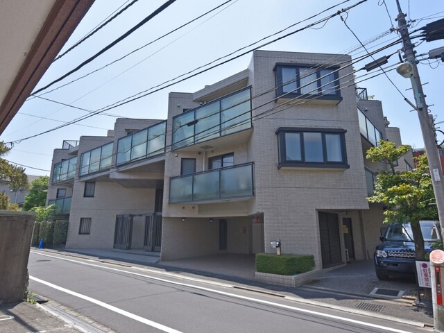 インペリアル表参道の外観写真 - 渋谷区神宮前4丁目18番17号