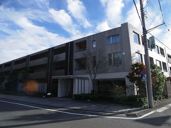 パークハウス玉川岡本のエントランス・共用部