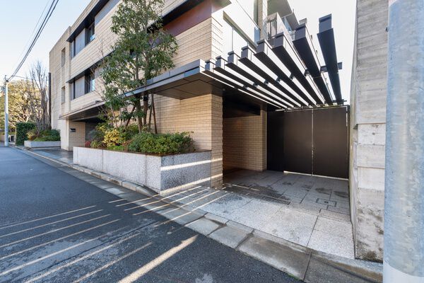 サンウッド代官山猿楽町の外観写真 - 渋谷区猿楽町14番25号