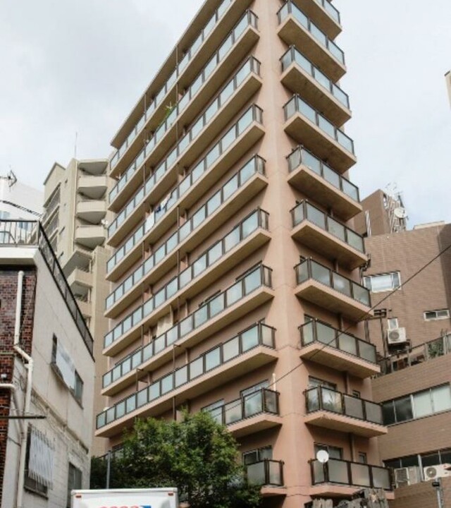 西麻布コンドのエントランス・共用部