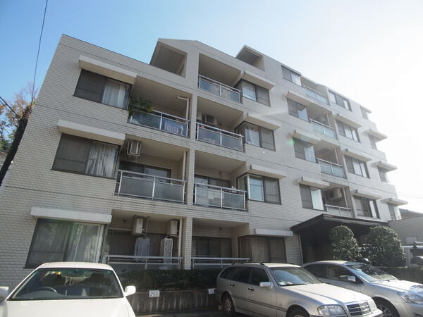 ノア三田の外観写真 - 港区三田4丁目4番17号