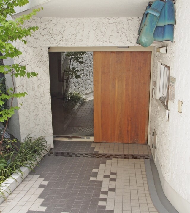 秀和外苑レジデンスの写真 4枚目