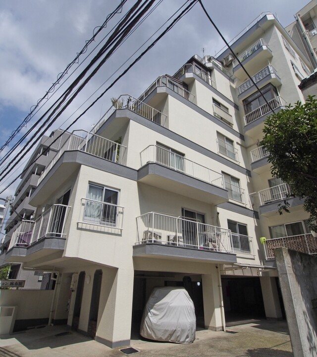 マンション麻布館のエントランス・共用部