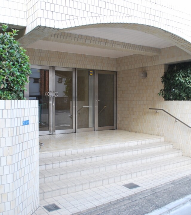 青山ロイヤルフラットの写真 6枚目