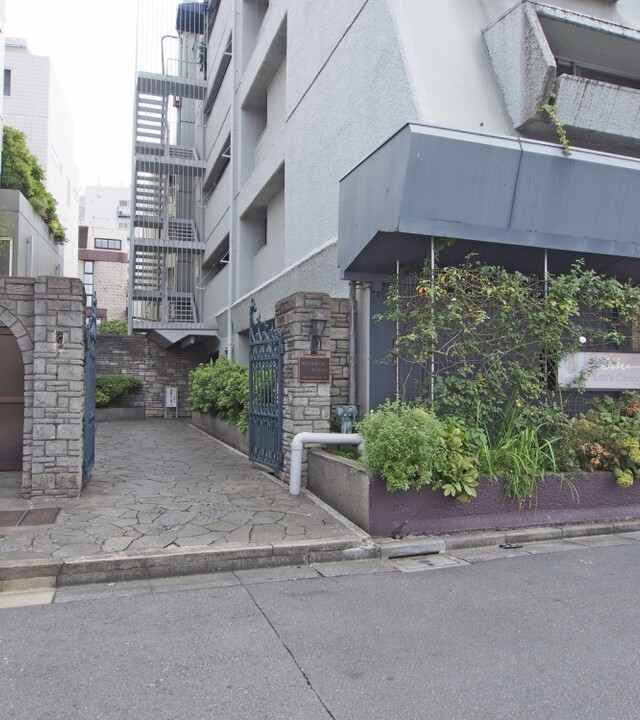 スリースターズマンションの写真 5枚目