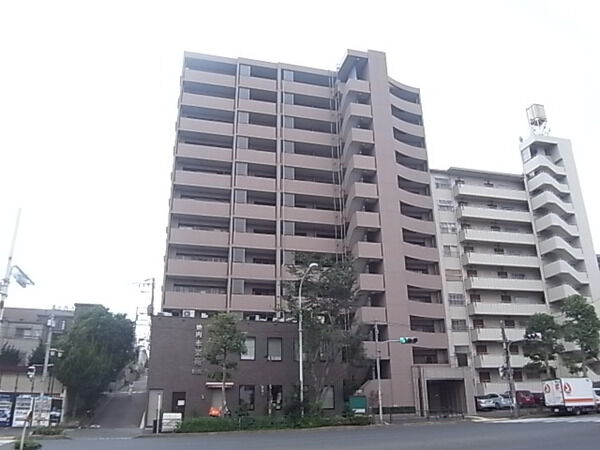 クリオ白山逸見坂のエントランス・共用部