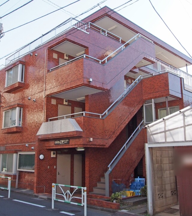 乙甲ユースフル幡ヶ谷のエントランス・共用部