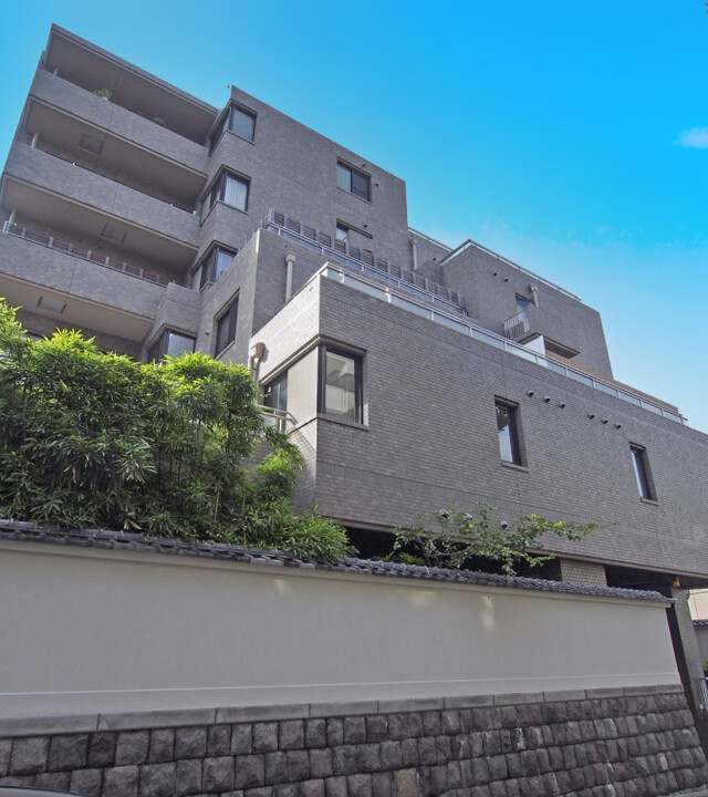 綱町ホームズのエントランス・共用部