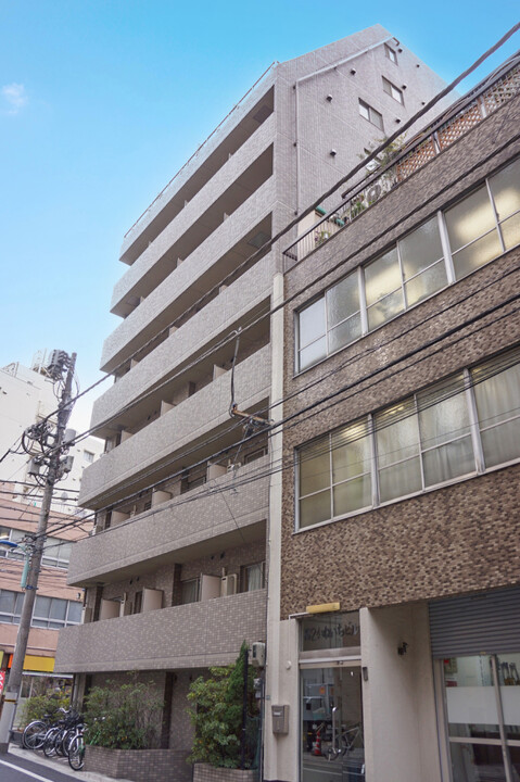 ティアラ本郷三丁目の外観写真 - 文京区本郷3丁目32番1号