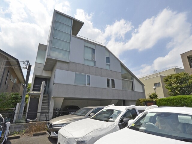 用賀トリプレックスの外観写真 - 世田谷区瀬田3丁目12番12号