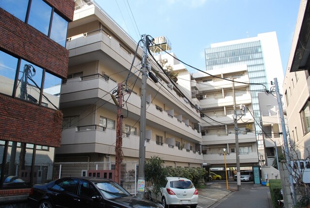 南青山コンドの外観写真 - 港区南青山2丁目7番5号