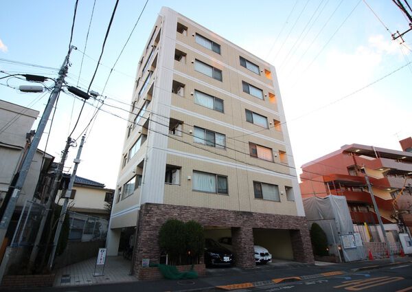 アデッソグラード等々力の外観写真 - 世田谷区等々力3丁目33番17号