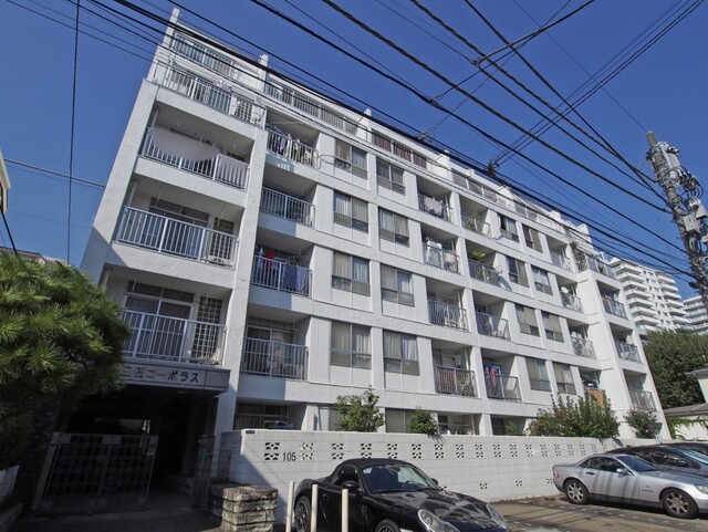 三田コーポラスのエントランス・共用部