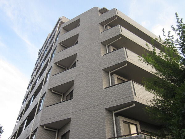 レックス上野毛の外観写真 - 世田谷区瀬田1丁目22番18号