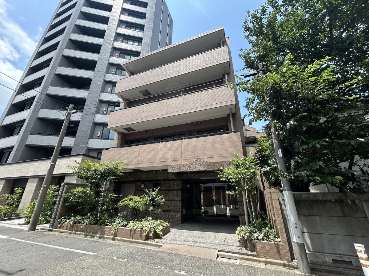 松濤ホームズの外観写真 - 渋谷区松濤2丁目2番8号