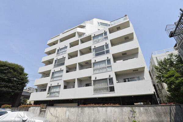 ミテッツァ代々木公園の外観写真 - 渋谷区富ヶ谷2丁目16番13号