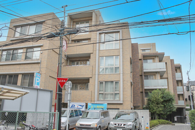 グランシーナ目白台のエントランス・共用部