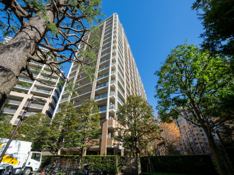 深沢ハウスD棟のエントランス・共用部