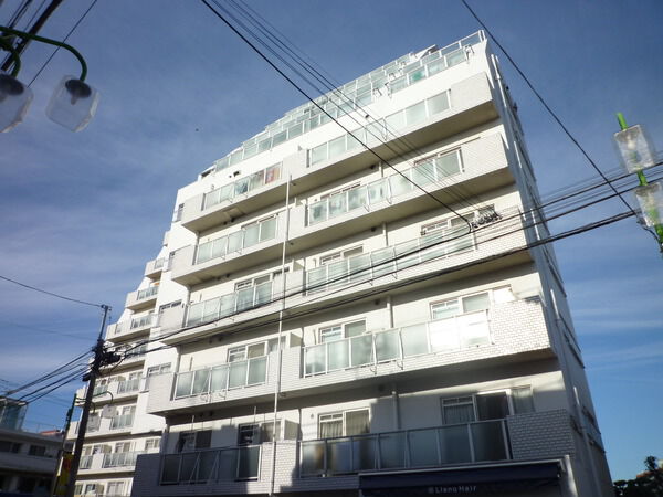 ニューライフ等々力の外観写真 - 世田谷区深沢5丁目2番9号