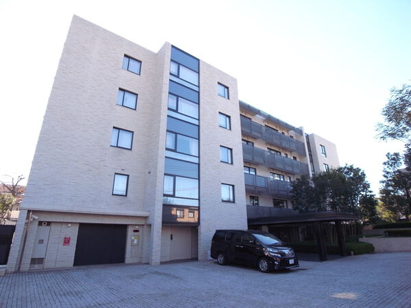 グランドヒルズ成城の写真 8枚目