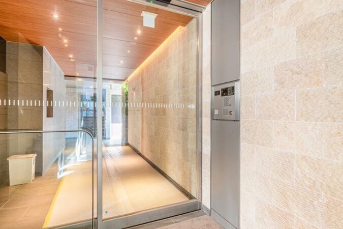 オープンレジデンシア代官山ザハウスのエントランス・共用部