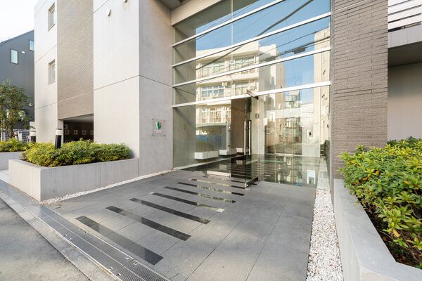 アルファニッシュ代々木神宮のエントランス・共用部