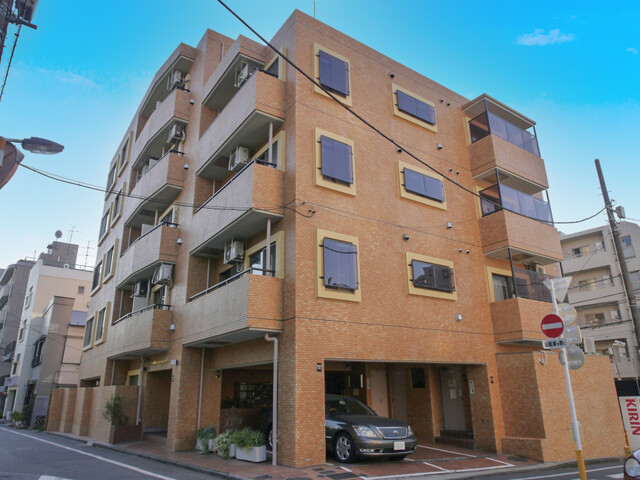 ライオンズマンション参宮橋の外観写真 - 渋谷区代々木5丁目61番1号