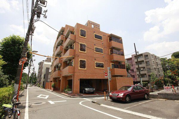 ライオンズマンション参宮橋のエントランス・共用部