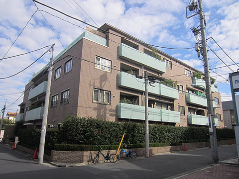 ファミールグラン神宮前の外観写真 - 渋谷区神宮前3丁目16番15号