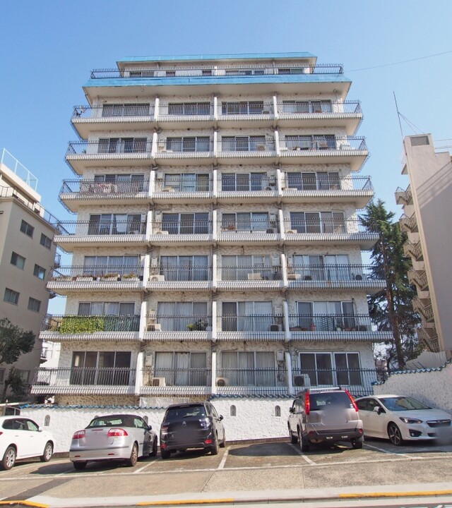 秀和三田聖坂レジデンスのエントランス・共用部