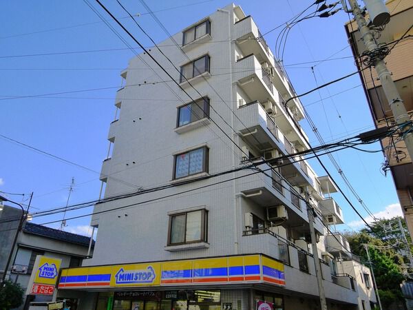 日神パレス新大塚の外観写真 - 文京区大塚6丁目10番6号