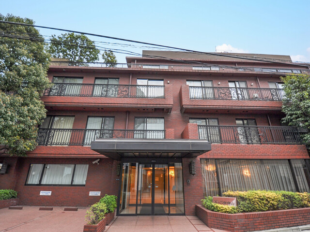 ドムス南青山の外観写真 - 港区南青山7丁目8番25号