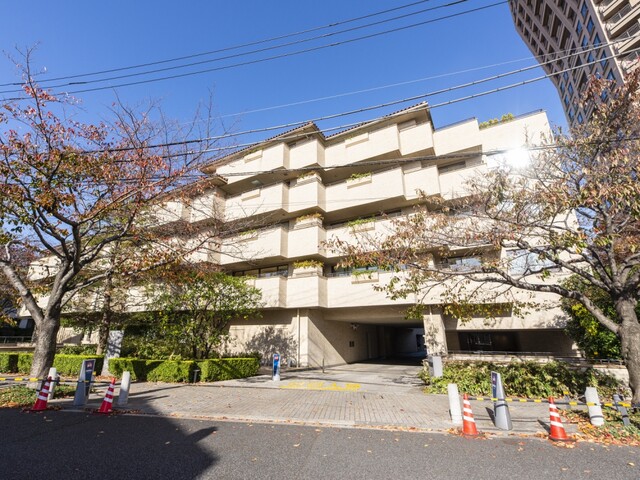 元麻布ヒルズフォレストテラスウエストの外観写真 - 港区元麻布1丁目3番3号