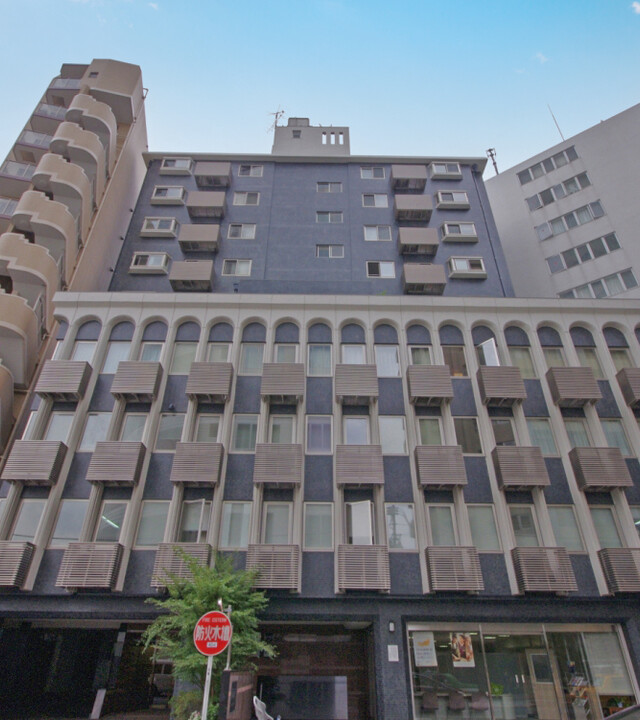 有栖川ナショナルコートのエントランス・共用部