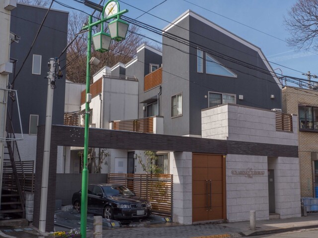 サンアリーナ等々力デュアルのエントランス・共用部