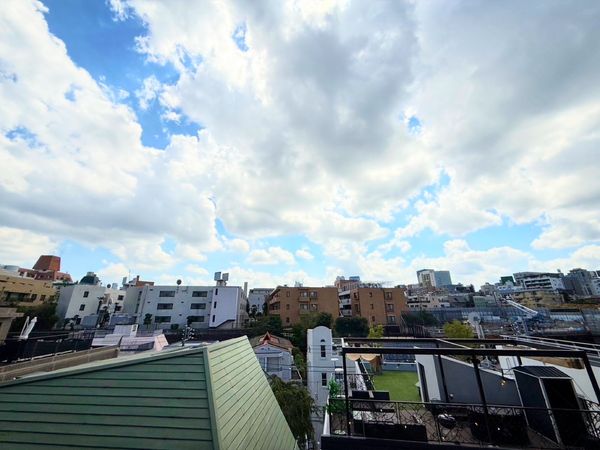 ジオ南青山のエントランス・共用部