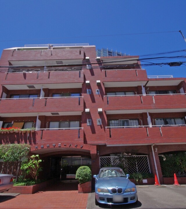 六本木サニーハイツのエントランス・共用部