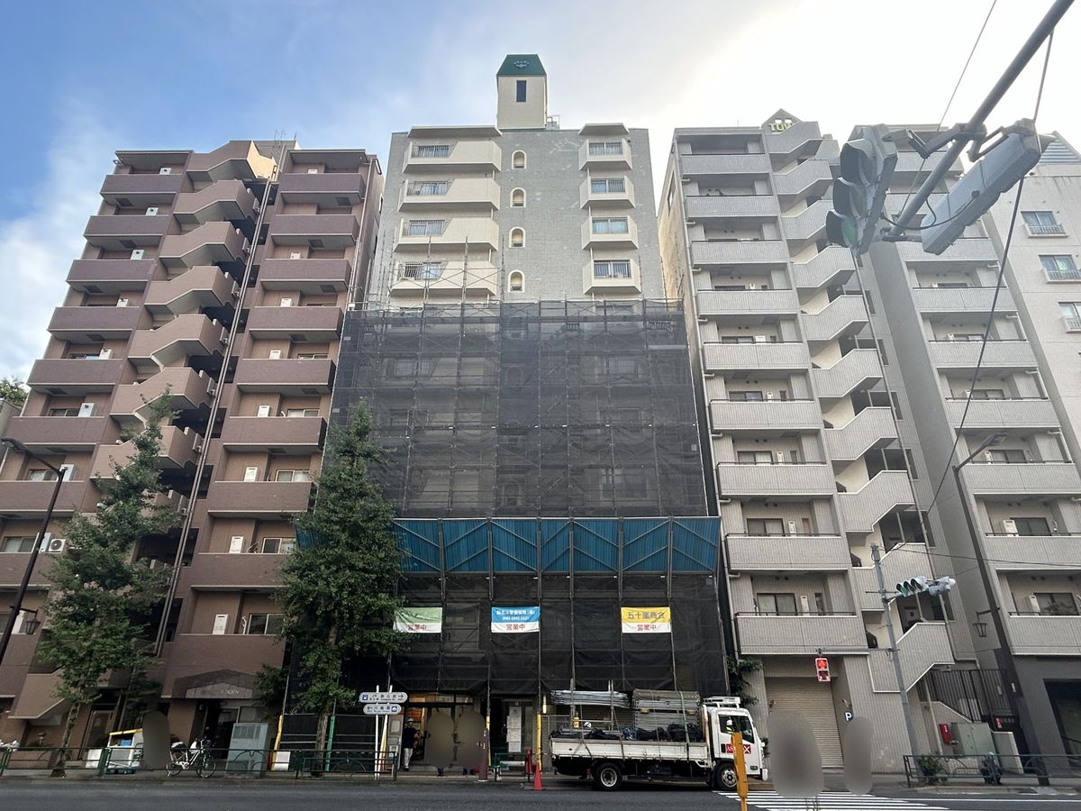 六義園サマリヤマンションの外観写真 - 文京区本駒込6丁目15番13号