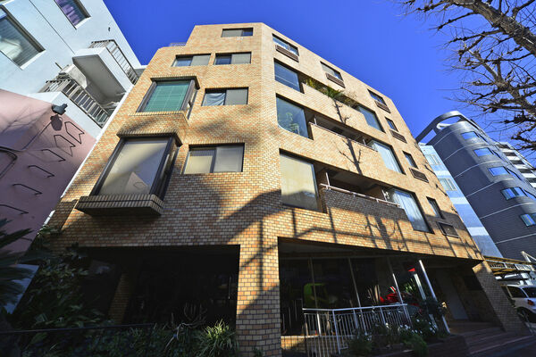 日興児玉パレス南青山のエントランス・共用部