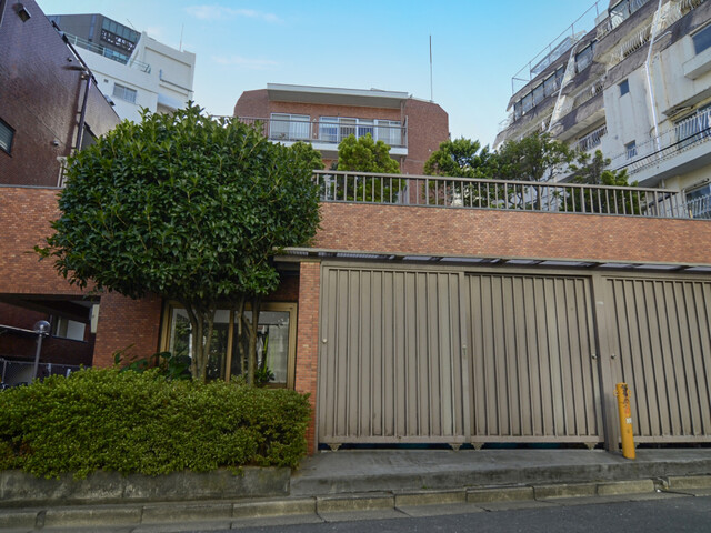 トーカン原宿キャステールの外観写真 - 渋谷区神宮前2丁目30番5号