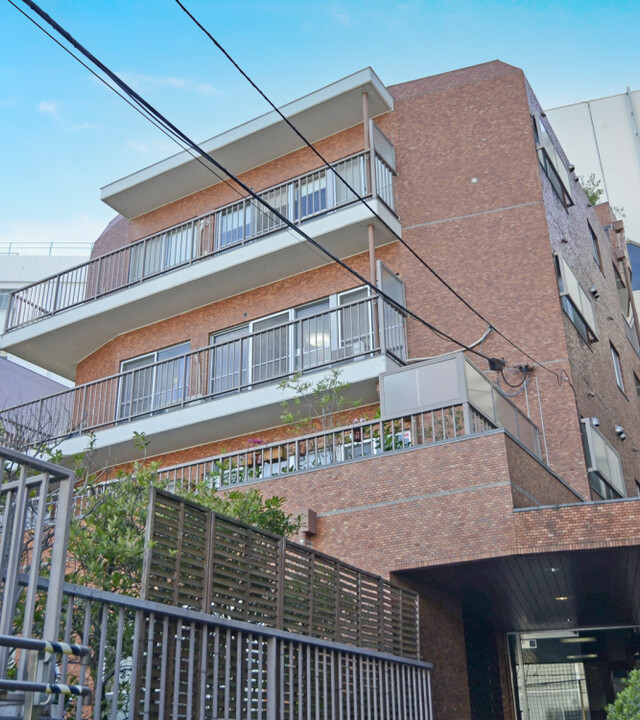 トーカン原宿キャステールのエントランス・共用部