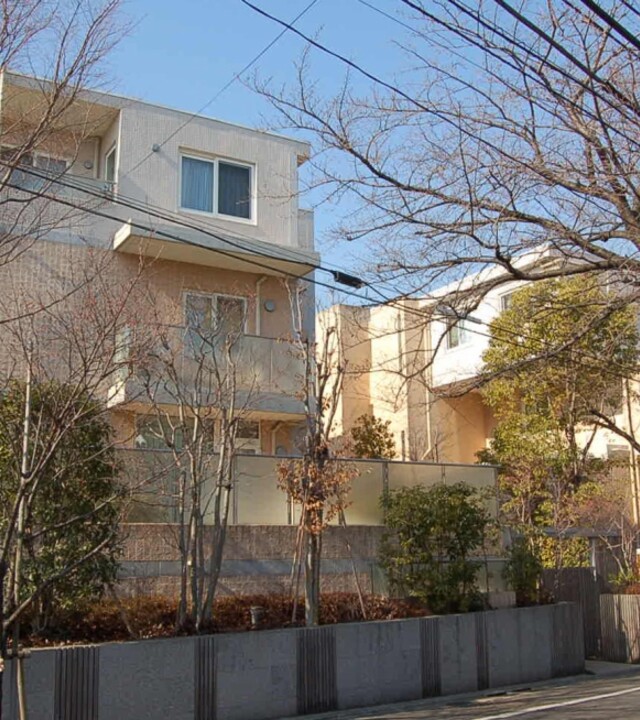 ロイヤルシーズン成城の写真 3枚目