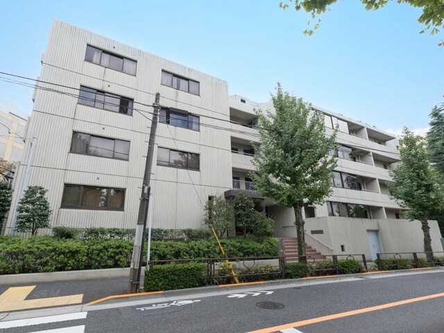 音羽台ハウスのエントランス・共用部