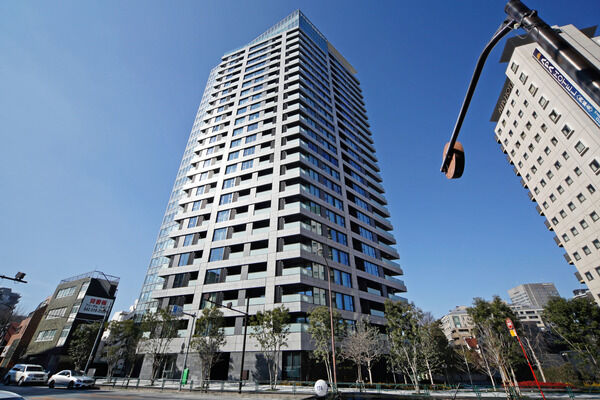 ザ・パークハウス西麻布レジデンスの外観写真 - 港区西麻布4丁目5番10号