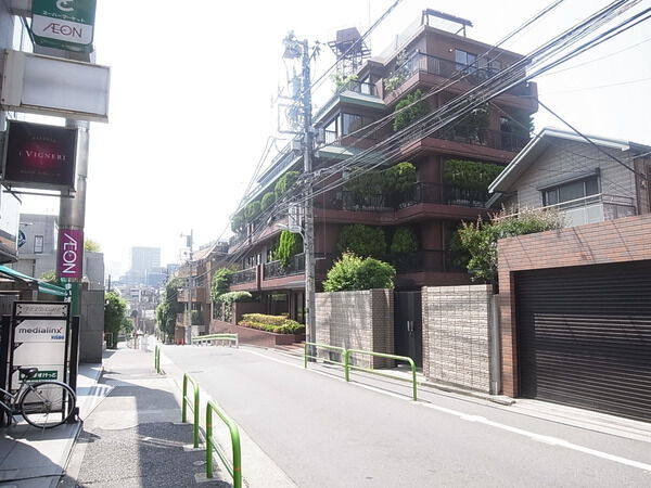 ドムス西麻布の写真 7枚目