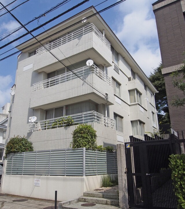 クリスティホームズのエントランス・共用部