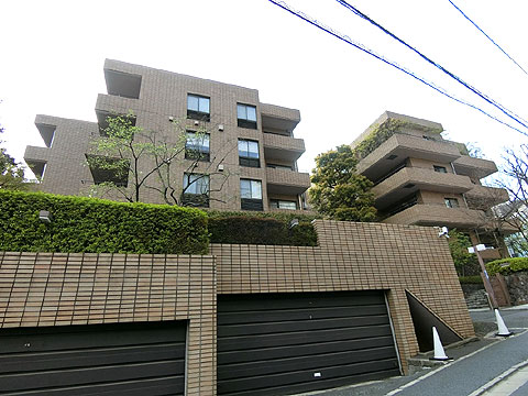 ベルテ表参道の外観写真 - 渋谷区神宮前6丁目34番6号