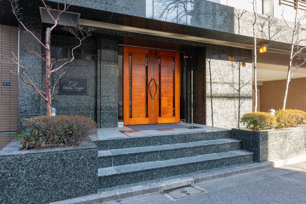 ディアナコート松濤の外観写真 - 渋谷区神山町25番12号