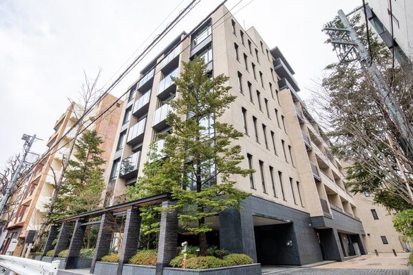 ザ・パークハウス麻布外苑西通りの外観写真 - 港区西麻布2丁目6番2号